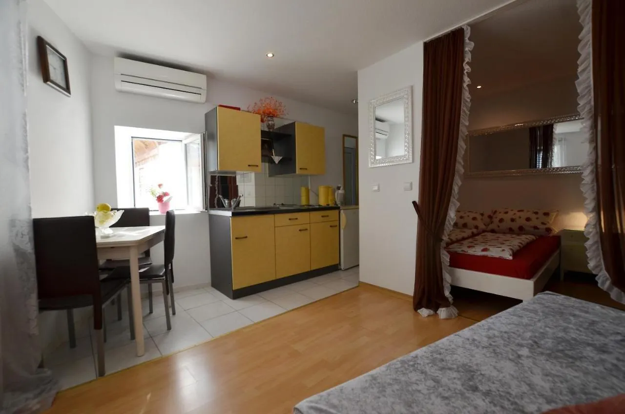 Peter Studio Apartment Rovinj