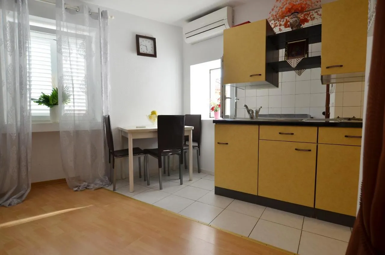 Peter Studio Apartment Rovinj 0*,