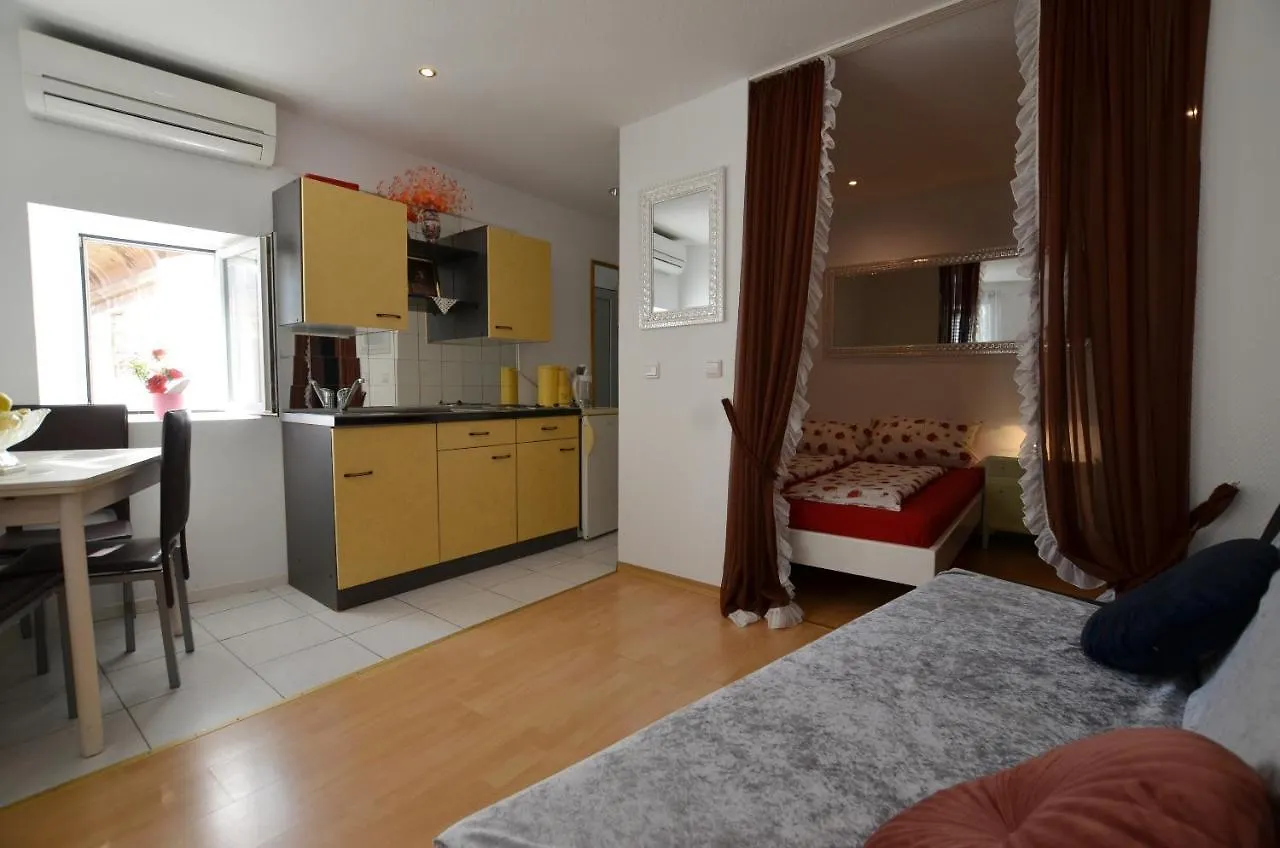 Peter Studio Apartment Rovinj 0*,  Croatia